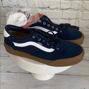 Brand new VANS boys skater shoes.